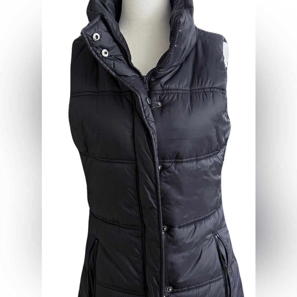 Lorna Jane Black Sleeveless Puffer Vest size Small